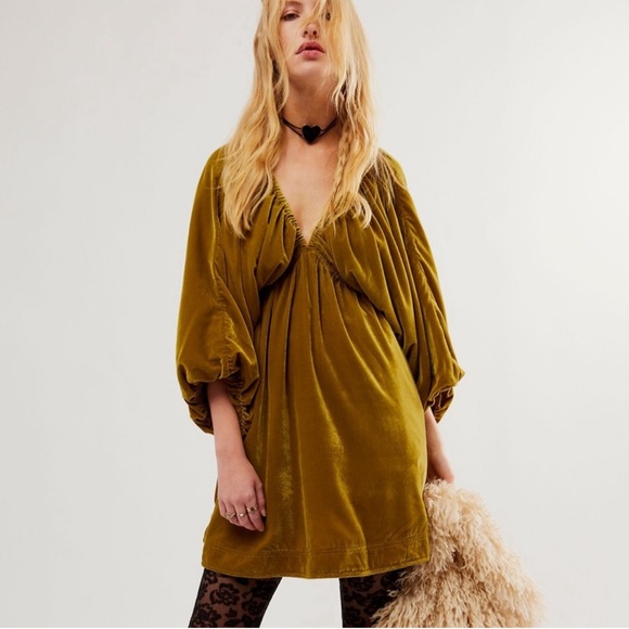 Free People Dresses & Skirts - Free People Portia Green Velvet Mini Dress NEW Size Large